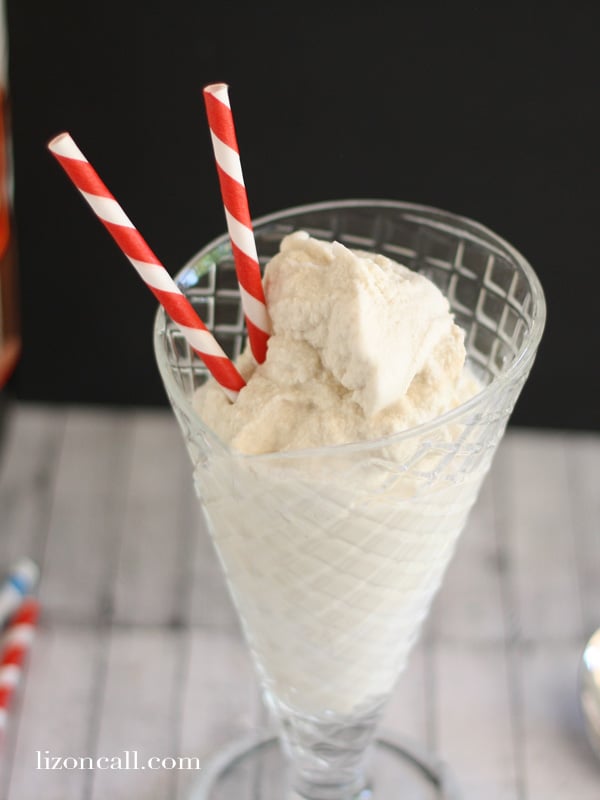 Root Beer Float Ice Cream in a Bag #rootbeer #icecream #summer #kidcraft (lizoncall.com)